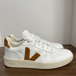 Veja V-10 Sneakers White Camel Women’s Size  EUR 41 US 10